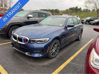Used 2022 BMW 330e xDrive w/ Premium Package AWD/4WD video 1