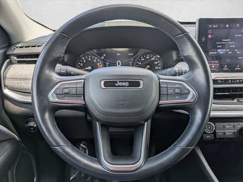 Used 2022 Jeep Compass Latitude w/ Convenience Group FWD image 10