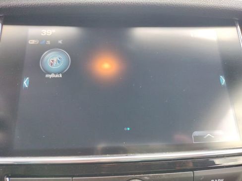 Used 2021 Buick Encore Preferred image 50