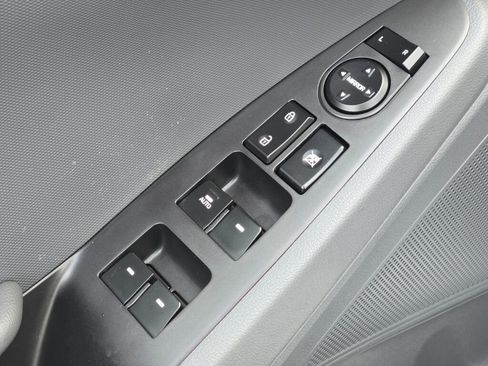 Used 2018 Hyundai Ioniq Blue image 14