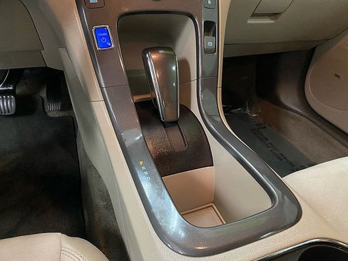 Used 2014 Chevrolet Volt Premium w/ Premium Trim Package image 12