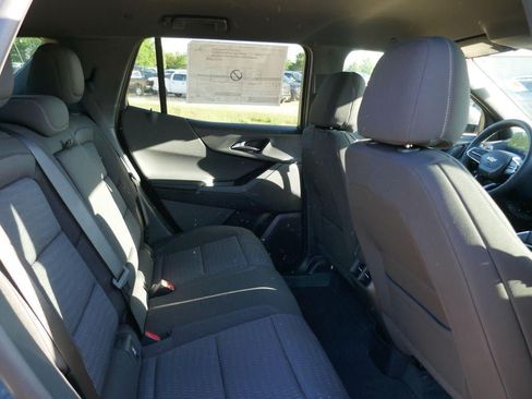 New 2026 Chevrolet Equinox LT FWD image 11