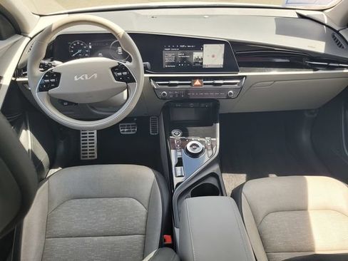 Used 2023 Kia Niro Wave FWD image 14