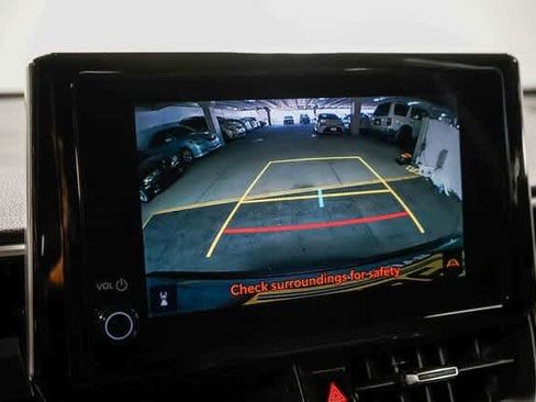 Certified 2024 Toyota Corolla Cross XLE image 24