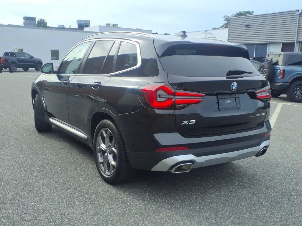 Used 2024 BMW X3 xDrive30i w/ Premium Package AWD/4WD image 8