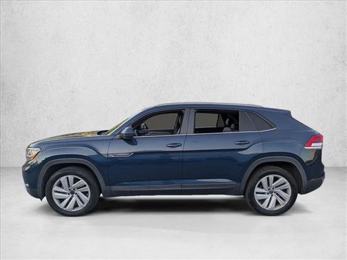 Used 2020 Volkswagen Atlas Cross Sport SE w/ Towing Package image 5