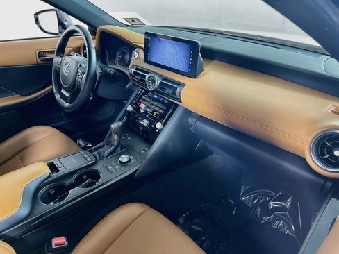 Used 2021 Lexus IS 300 AWD image 29