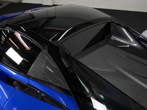 Used 2022 McLaren 765LT RWD image 28
