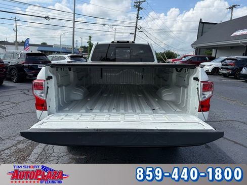 Used 2017 Nissan Titan S image 23