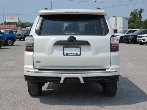 Used 2021 Toyota 4Runner Nightshade AWD/4WD image 6