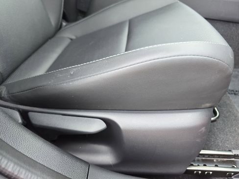 Used 2025 Toyota Prius Limited AWD/4WD image 12