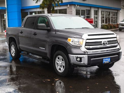 Used 2017 Toyota Tundra SR5 image 25