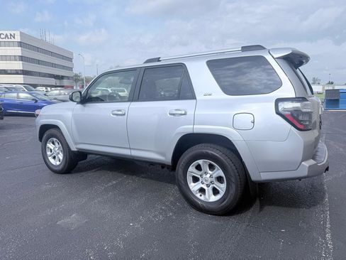 Used 2023 Toyota 4Runner SR5 image 3