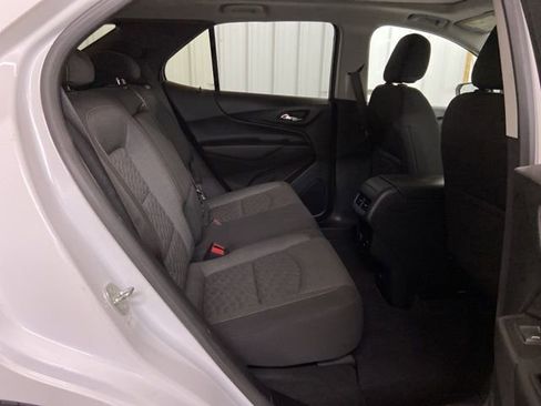 Used 2018 Chevrolet Equinox LT w/ Sun & Infotainment Package image 17