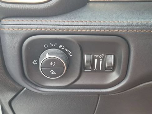 Used 2019 RAM 3500 Limited AWD/4WD image 19