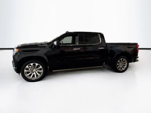 Used 2021 Chevrolet Silverado 1500 High Country w/ Technology Package image 9