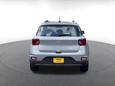 Used 2026 Hyundai Venue SEL FWD image 12