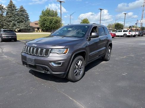 Used 2020 Jeep Grand Cherokee Laredo w/ Quick Order Package 2BN North AWD/4WD image 18