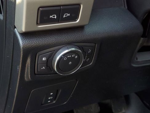 Used 2016 Ford F150 Lariat w/ Equipment Group 501A Mid image 17