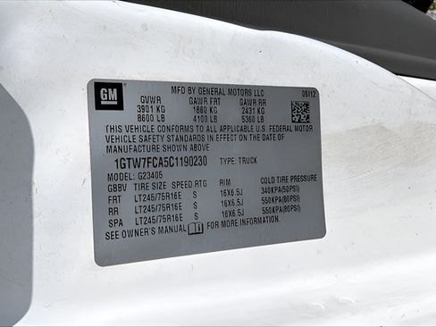 Used 2012 GMC Savana 2500 RWD image 13