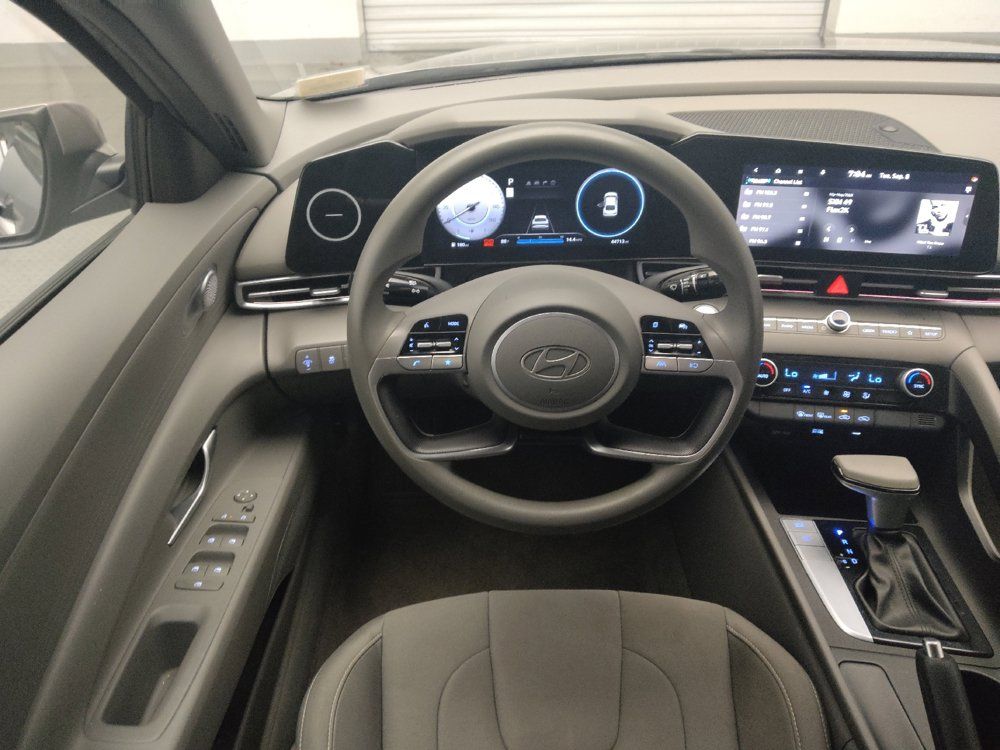 Used 2024 Hyundai Elantra SEL FWD image 22