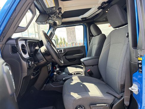 Used 2024 Jeep Wrangler Sport AWD/4WD image 10