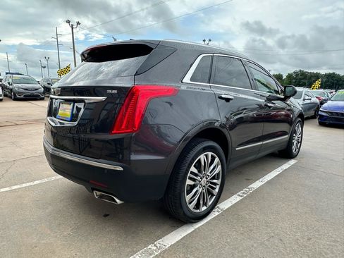 Used 2017 Cadillac XT5 Premium Luxury FWD image 5