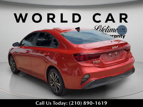 Used 2024 Kia Forte LXS FWD image 5