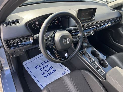 Used 2023 Honda Civic Sport image 11