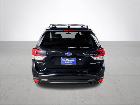 Used 2023 Subaru Forester Premium AWD/4WD image 7
