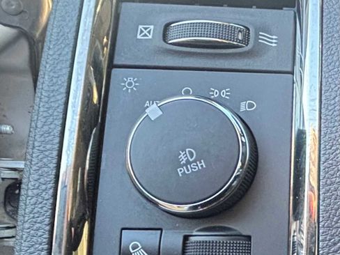 Used 2018 RAM 1500 Sport w/ Sport Premium Group image 21