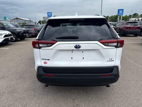 Used 2024 Toyota RAV4 LE AWD/4WD image 6
