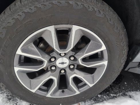 Used 2018 Chevrolet Tahoe LS image 14