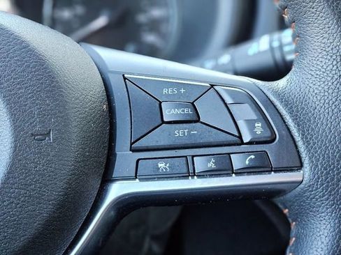 Certified 2024 Nissan Kicks SR image 18