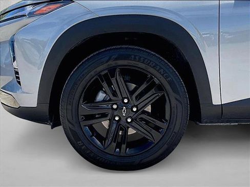 Used 2024 Chevrolet Trax ACTIV FWD image 10
