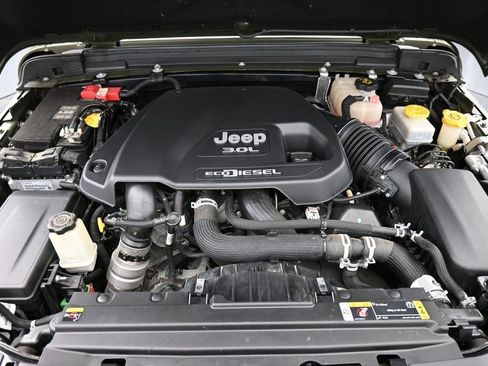 Used 2021 Jeep Wrangler Unlimited Sport AWD/4WD image 44