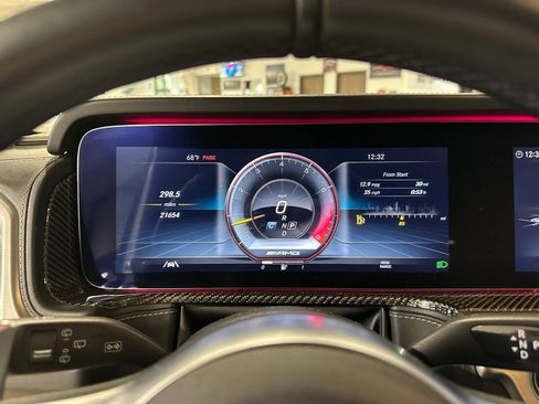 Used 2024 Mercedes-Benz G 63 AMG 4MATIC image 25