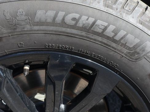 Used 2022 GMC Canyon Elevation Standard w/ Convenience Package image 41