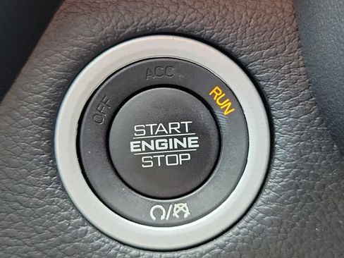 Used 2021 RAM 1500 Big Horn RWD image 27