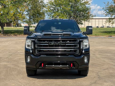 Used 2022 GMC Sierra 2500 AT4 w/ Snow Plow Prep/Camper Package AWD/4WD image 4