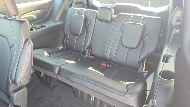 New 2026 Chrysler Pacifica Select FWD image 22