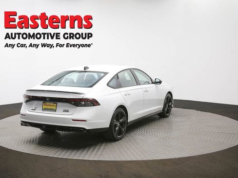 Used 2025 Honda Accord Sport image 41