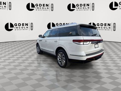 Certified 2024 Lincoln Navigator Reserve AWD/4WD image 6