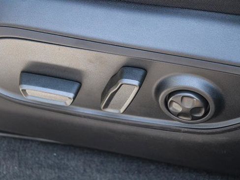 New 2025 Jeep Grand Cherokee Laredo image 21