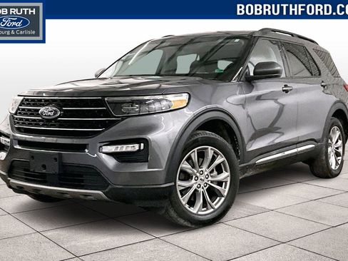 Certified 2022 Ford Explorer XLT w/ Equipment Group 202A image 1