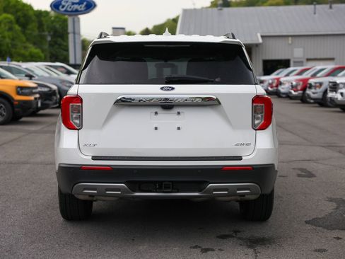 Used 2023 Ford Explorer XLT w/ Equipment Group 202A AWD/4WD image 6