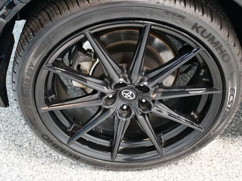 Used 2023 Toyota GR86 Premium RWD image 20