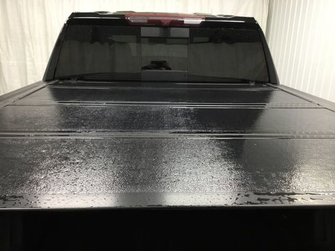 Used 2022 Chevrolet Silverado 1500 High Country w/ Safety Package II image 19