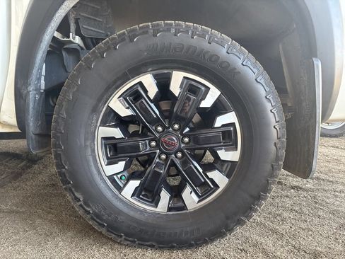 Used 2022 Nissan Frontier Pro-X RWD image 21