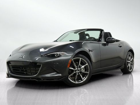 Used 2022 MAZDA MX-5 Miata Grand Touring w/ Appearance Package RWD image 2